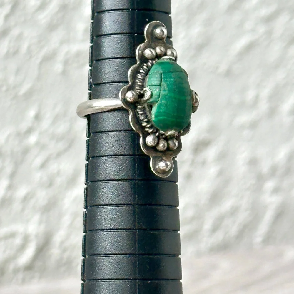Vintage Sterling Silver 925 Malachite size 7.5 Cracked Stone, Setting Only